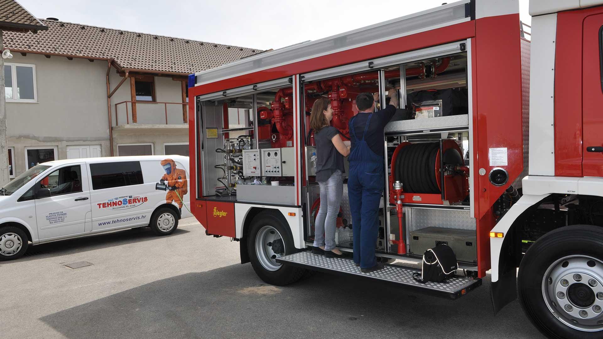 Servis i funkcionalno ispitivanje mobilnih uređaja na vatrogasnim vozilima za gašenje požara ( prah, pjena i CO2 ), 